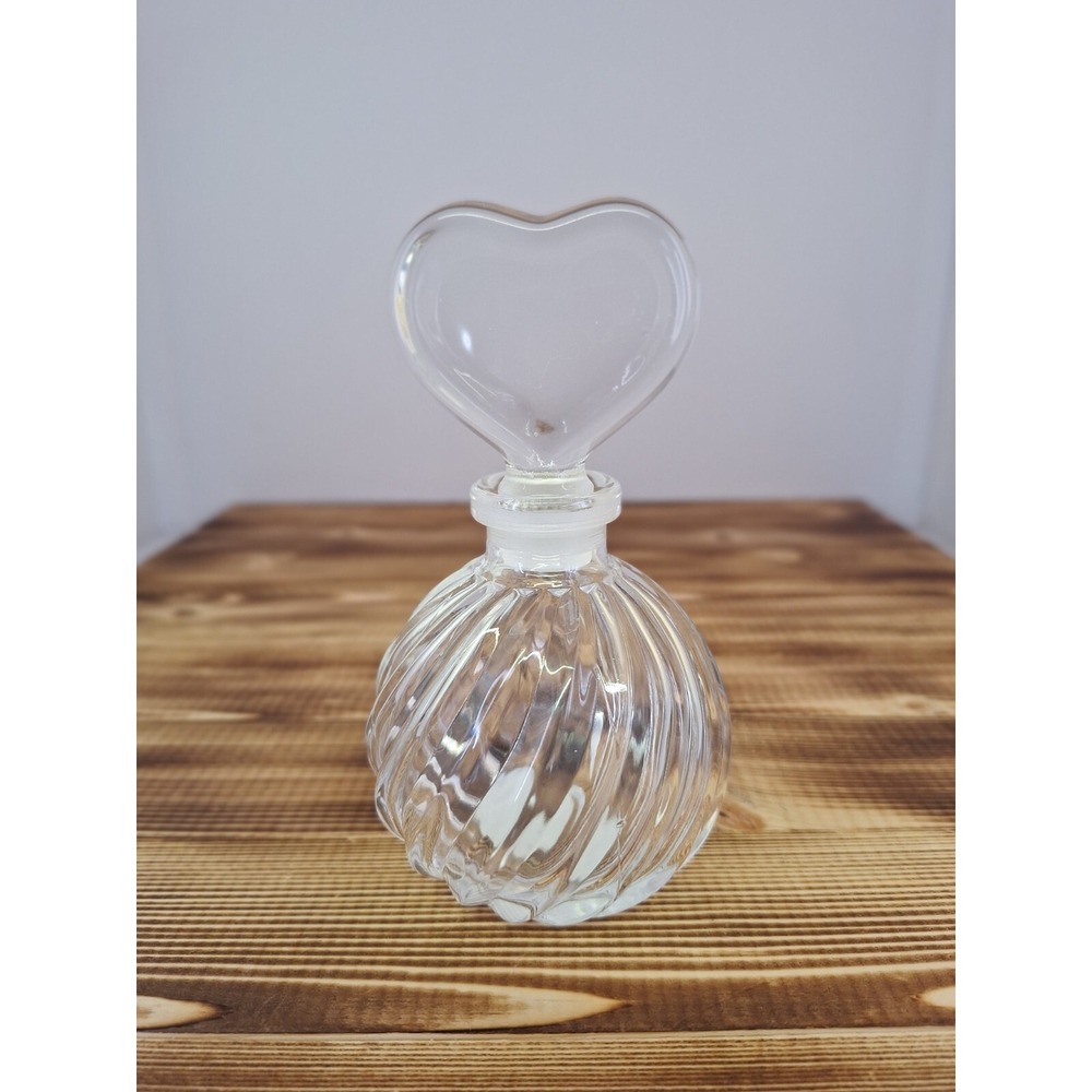 Vintage Perfume Bottle Optic Swirl Ribbed Crystal with Heart‎ Stopper 5.5x3"